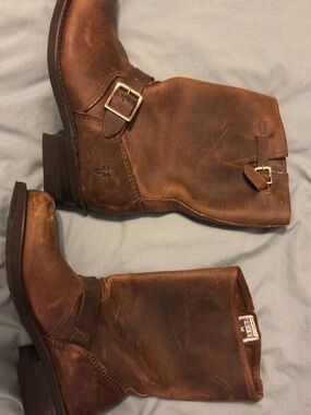 Women’s Vintage Short Frye Brown Leather Veronica Harness Engineer Boots